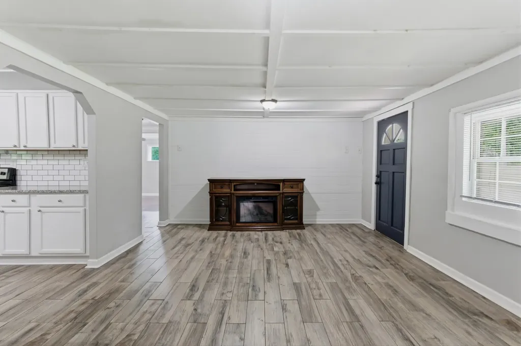 8836 W Sheepneck Road Mount Pleasant TN 38474