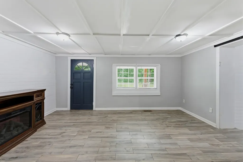 8836 W Sheepneck Road Mount Pleasant TN 38474