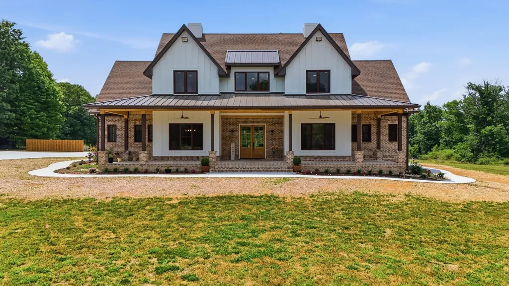 12631 Jones Gap Road Soddy Daisy TN 37379