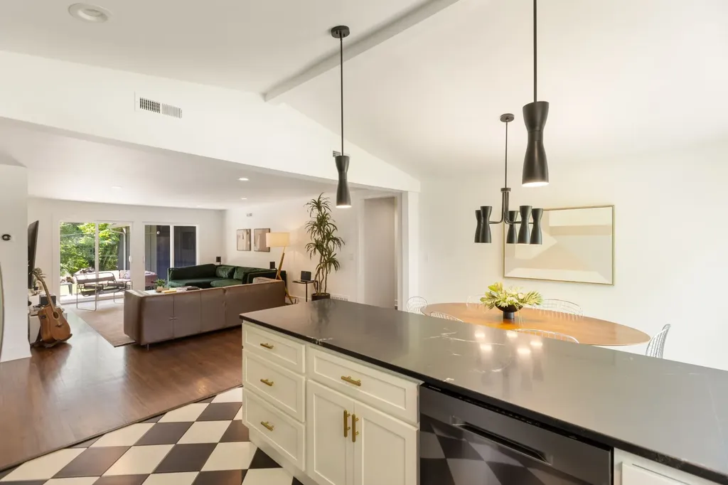 3008 Windemere Circle Nashville TN 37214