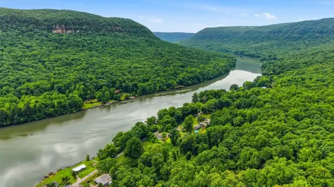 20045 River Canyon Road Chattanooga TN 37405