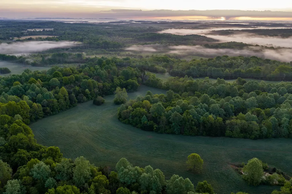 1647 Groveland Ridge Road Columbia TN 38401