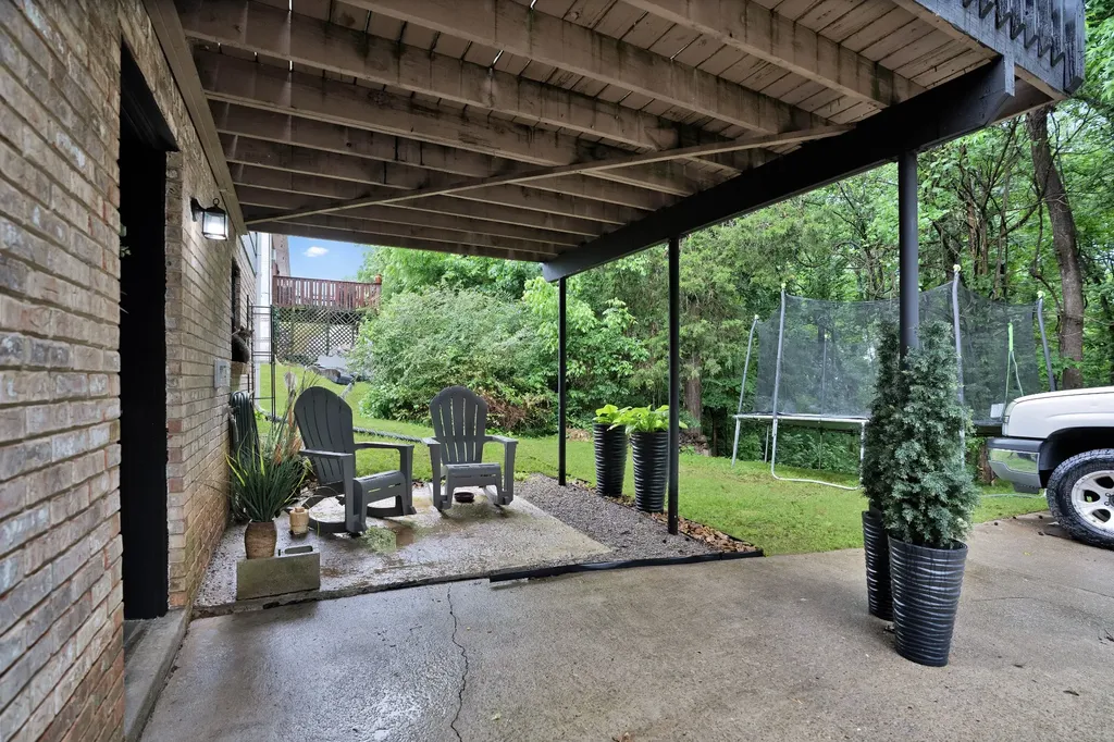 409 Needlewood Drive Clarksville TN 37040
