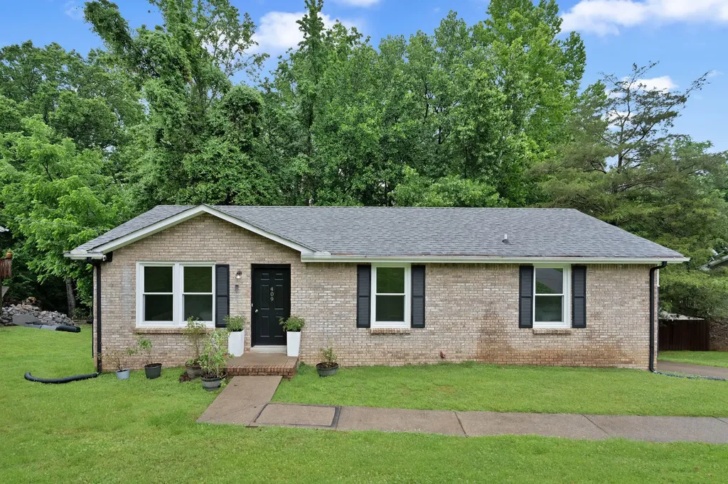 409 Needlewood Drive Clarksville TN 37040