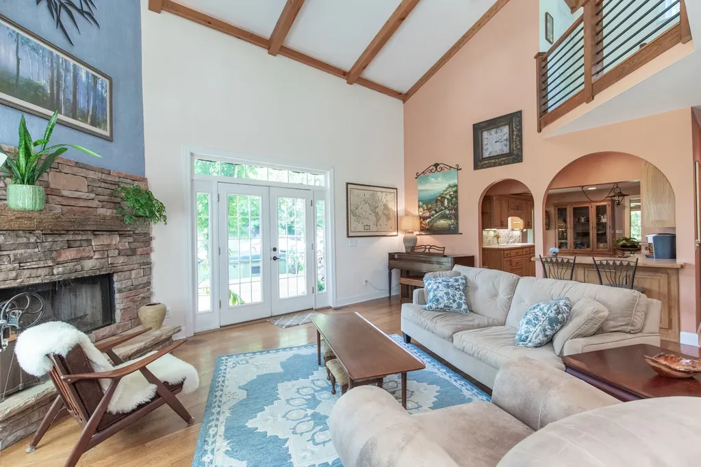 824 Dry Creek Road Goodlettsville TN 37072