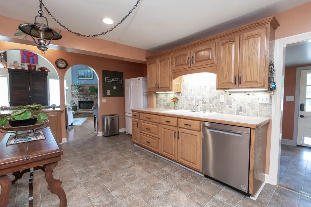 824 Dry Creek Road Goodlettsville TN 37072