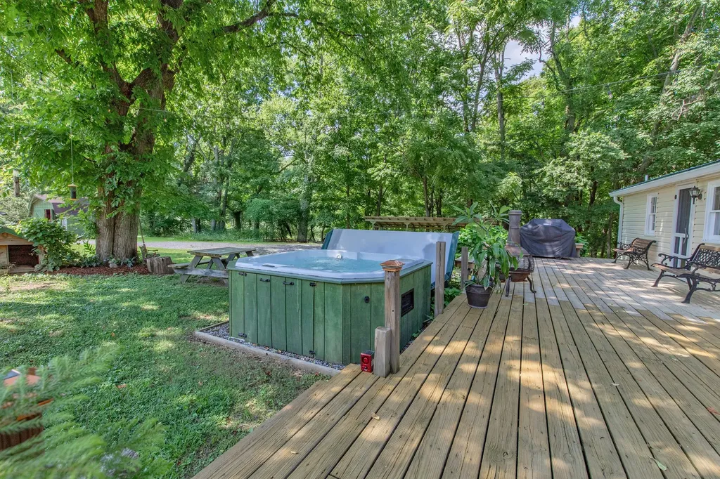 824 Dry Creek Road Goodlettsville TN 37072