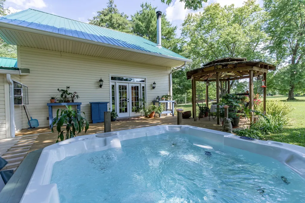 824 Dry Creek Road Goodlettsville TN 37072