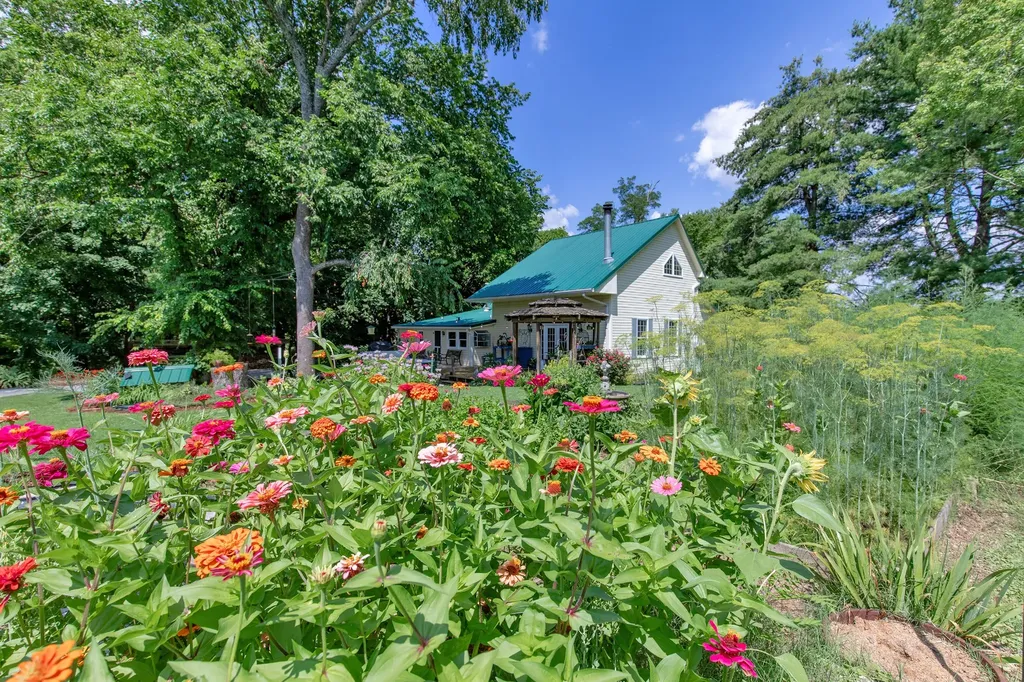 824 Dry Creek Road Goodlettsville TN 37072