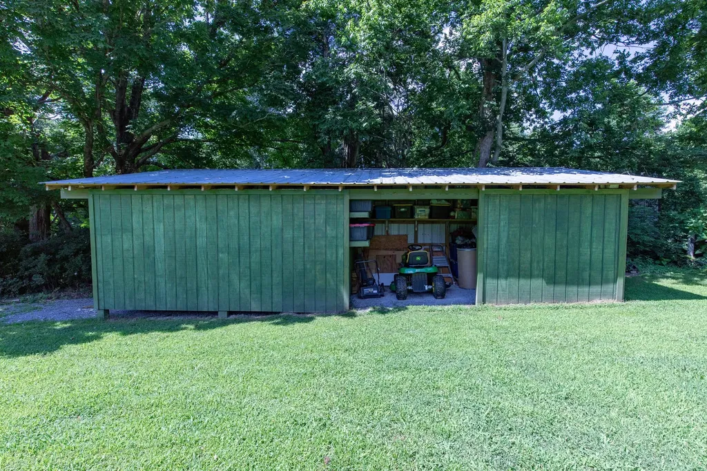 824 Dry Creek Road Goodlettsville TN 37072