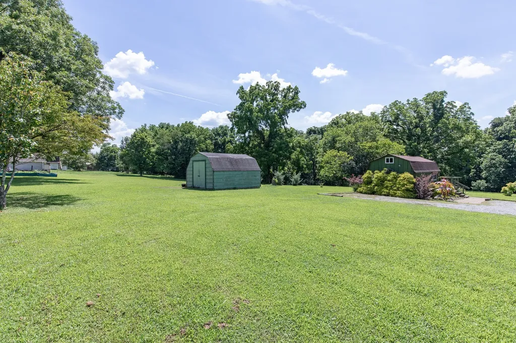 824 Dry Creek Road Goodlettsville TN 37072