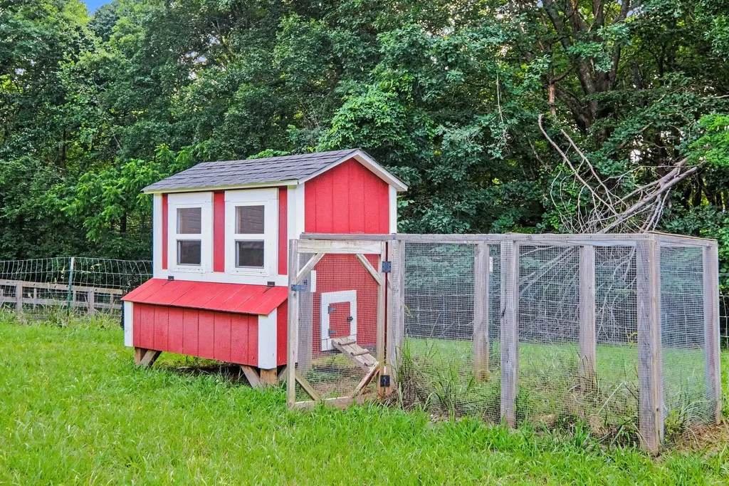 5861 Dividing Ridge Road Goodlettsville TN 37072