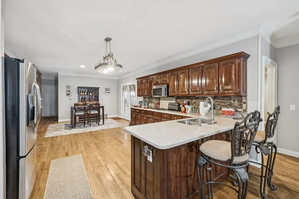 33 Bishop Road Lawrenceburg TN 38464