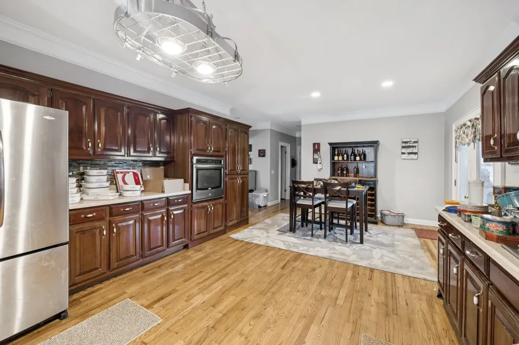 33 Bishop Road Lawrenceburg TN 38464