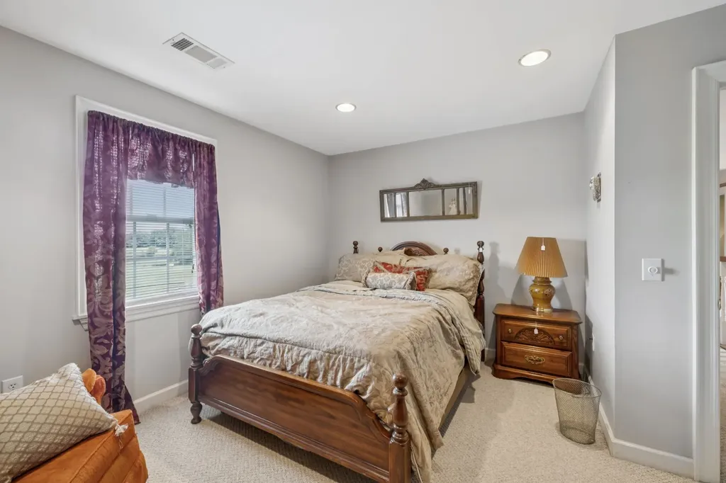 33 Bishop Road Lawrenceburg TN 38464