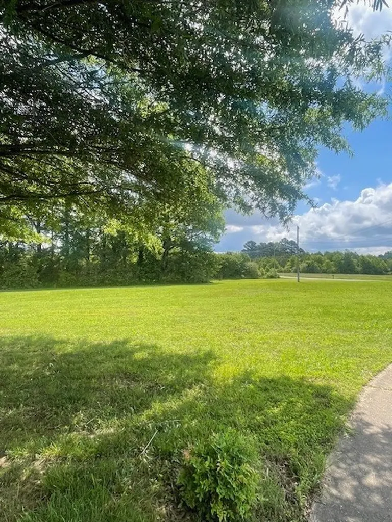 33 Bishop Road Lawrenceburg TN 38464