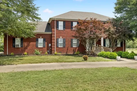 33 Bishop Road Lawrenceburg TN 38464
