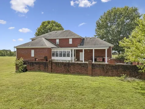 33 Bishop Road Lawrenceburg TN 38464