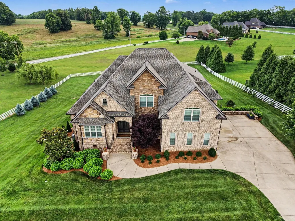 7219 Magnolia Valley Drive Eagleville TN 37060
