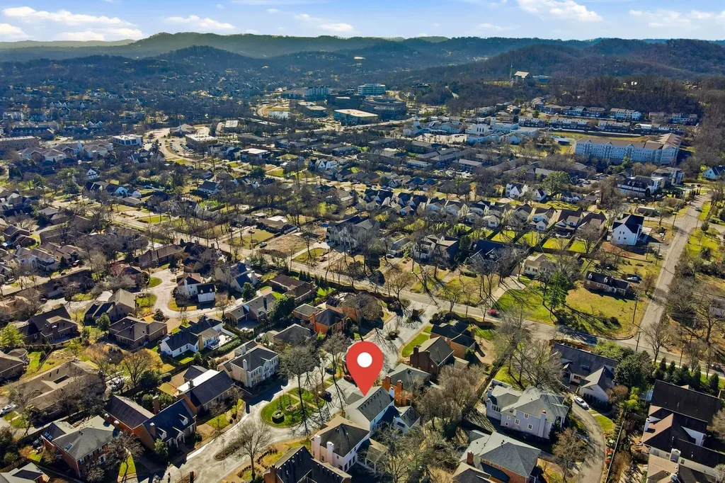 107 Chatsworth Drive Nashville TN 37215