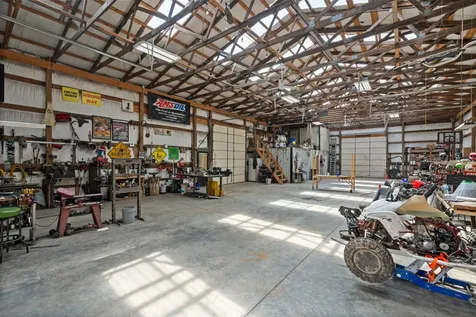 3135 Vanleer Highway Charlotte TN 37036