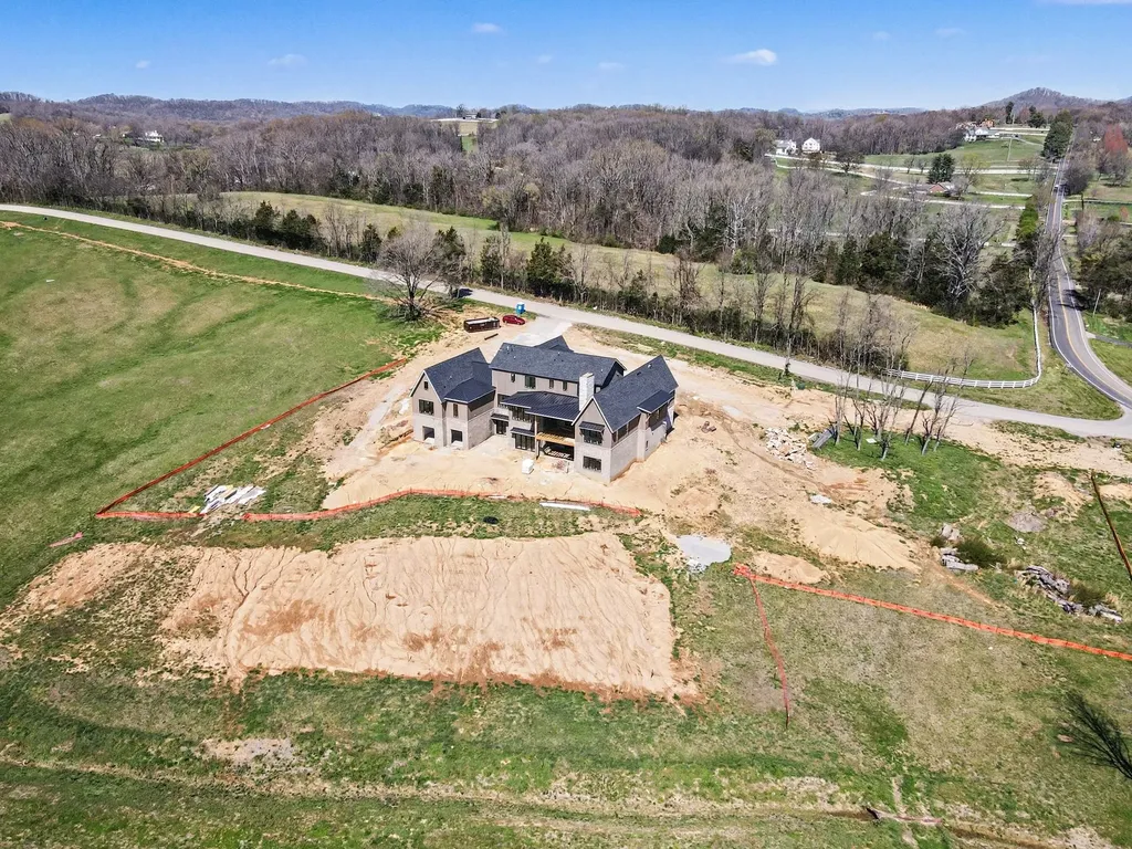 4623 Johnny Bennett Road Thompsons Station TN 37179