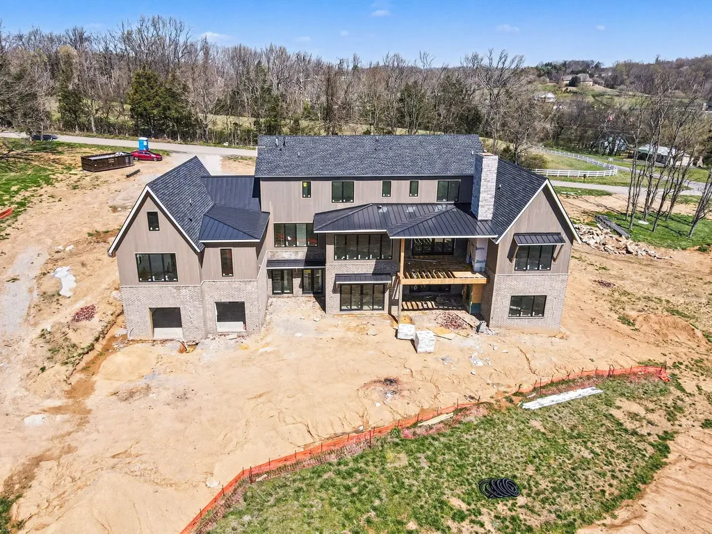 4623 Johnny Bennett Road Thompsons Station TN 37179