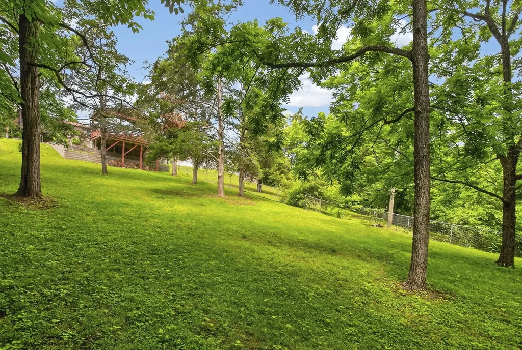7044 Bonnavent Drive Hermitage TN 37076