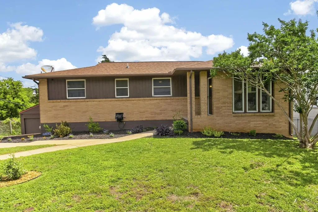 7044 Bonnavent Drive Hermitage TN 37076