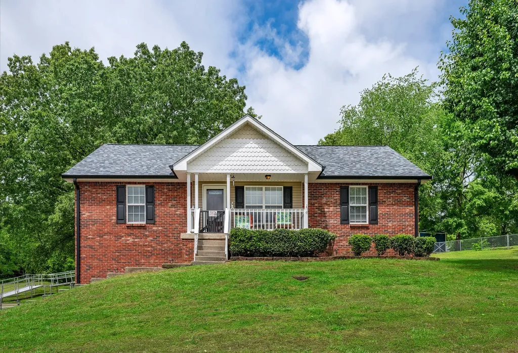 Clarksville TN, 1934 Roscoe Drive