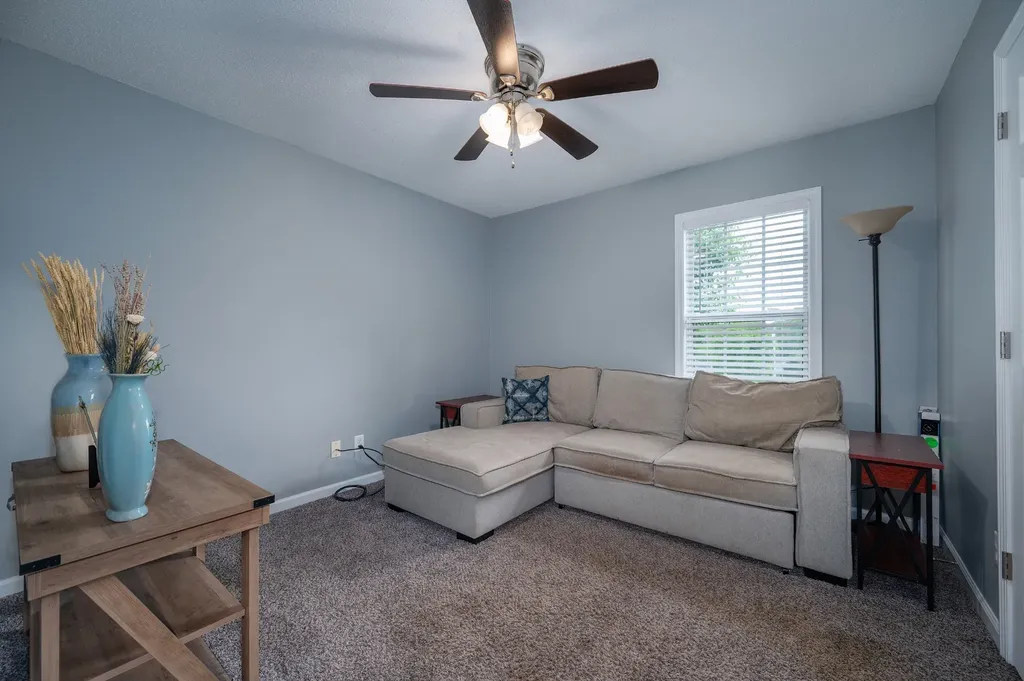 1934 Roscoe Drive Clarksville TN 37042