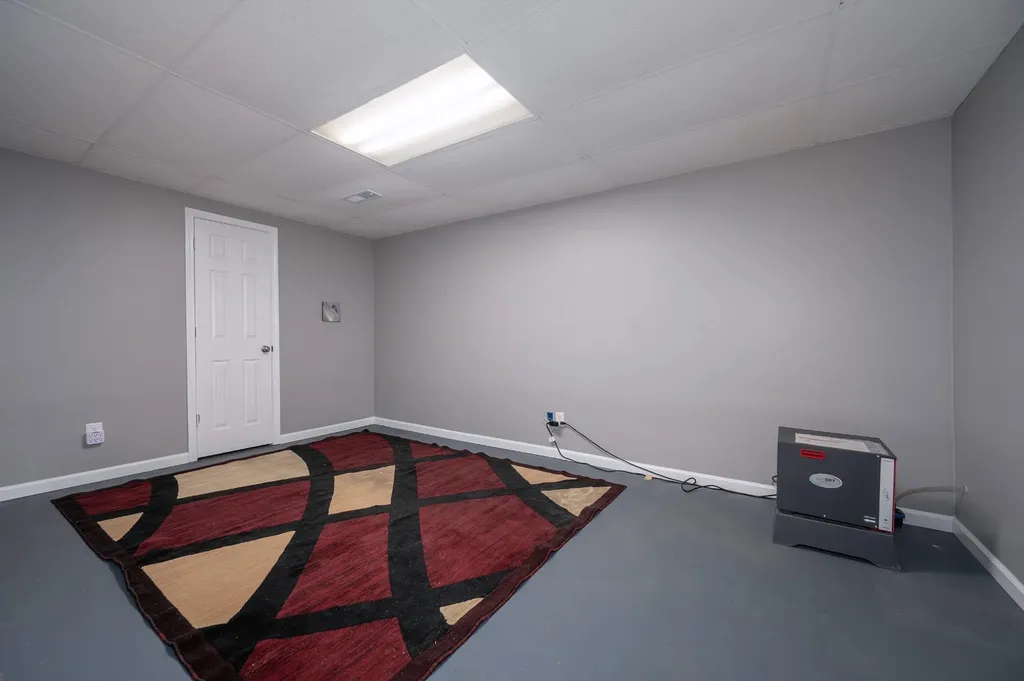 1934 Roscoe Drive Clarksville TN 37042