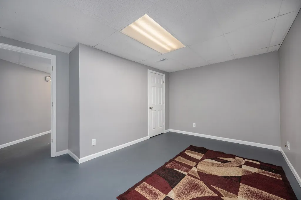 1934 Roscoe Drive Clarksville TN 37042