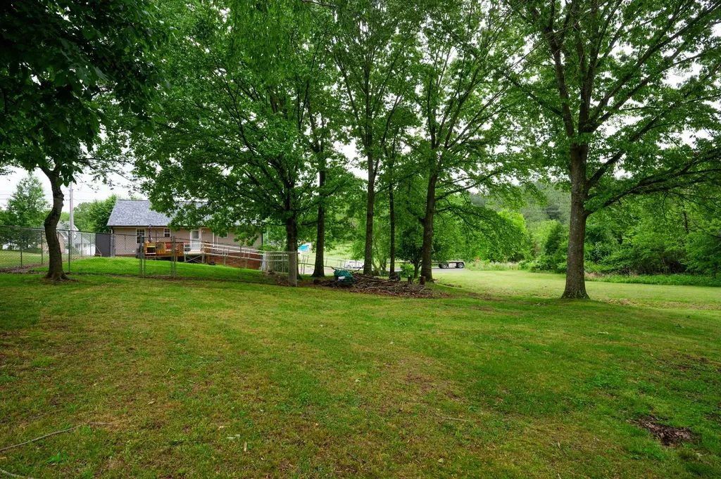 1934 Roscoe Drive Clarksville TN 37042