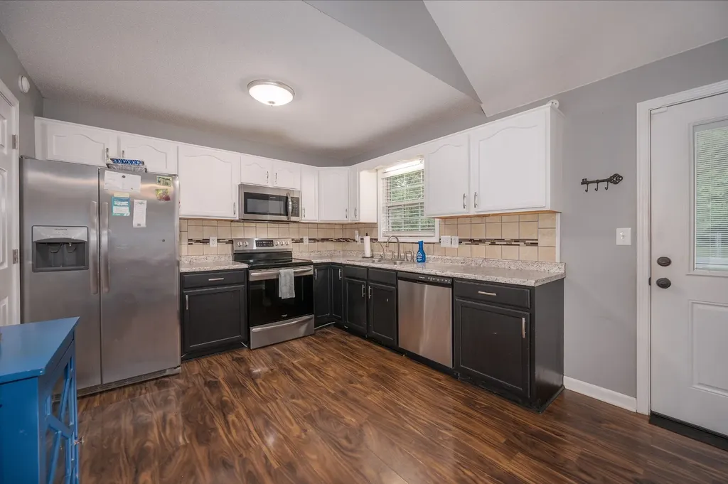 1934 Roscoe Drive Clarksville TN 37042