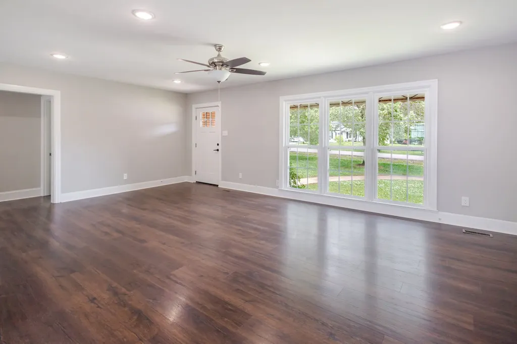 238 Elm Avenue Lewisburg TN 37091