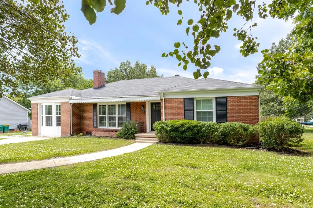 238 Elm Avenue Lewisburg TN 37091