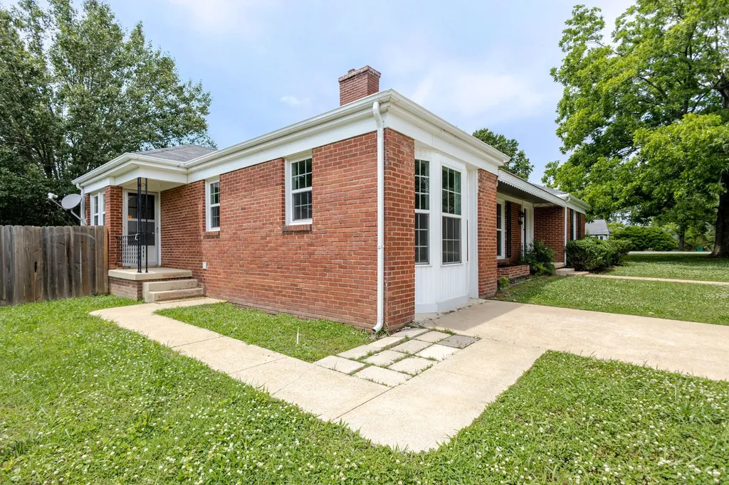 238 Elm Avenue Lewisburg TN 37091