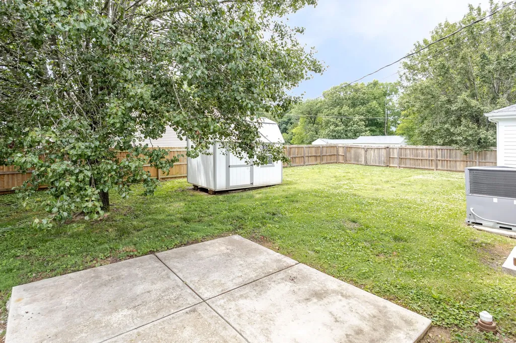 238 Elm Avenue Lewisburg TN 37091