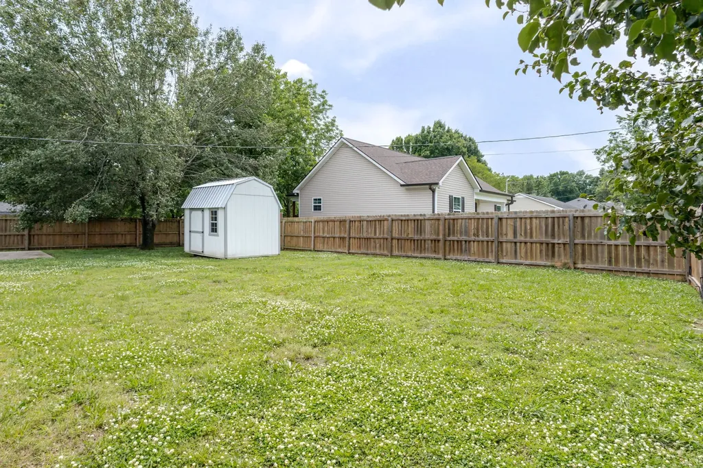 238 Elm Avenue Lewisburg TN 37091