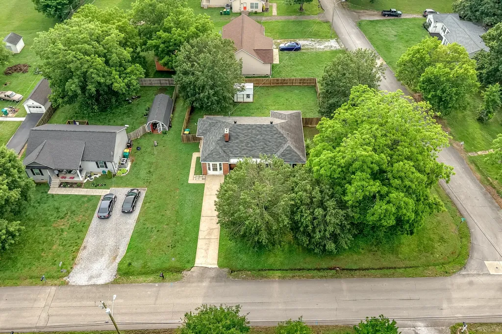 238 Elm Avenue Lewisburg TN 37091
