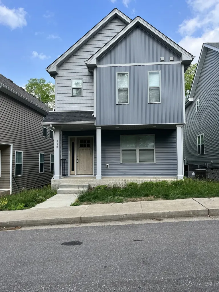 718 Perkins Avenue Clarksville TN 37040