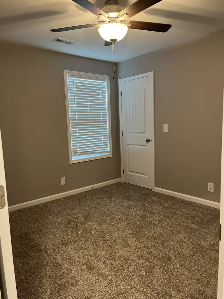 718 Perkins Avenue Clarksville TN 37040