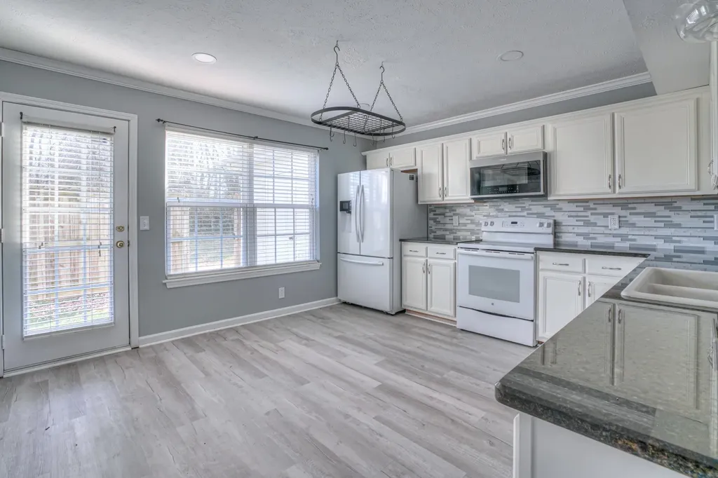 341 Shoshone Place Murfreesboro TN 37128