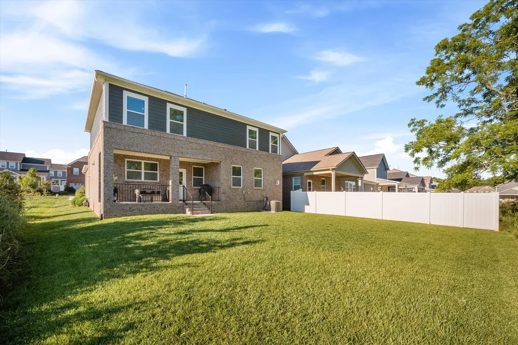 614 Seuss Way Hendersonville TN 37075