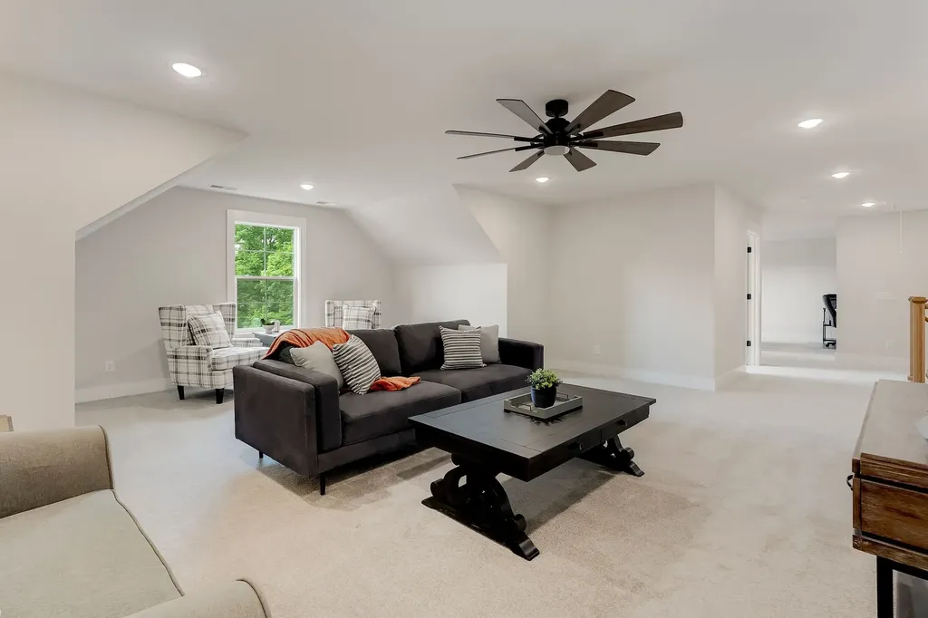 1584 Frye Road Columbia TN 38401