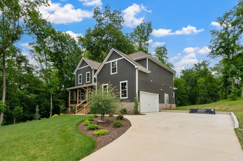 1584 Frye Road Columbia TN 38401