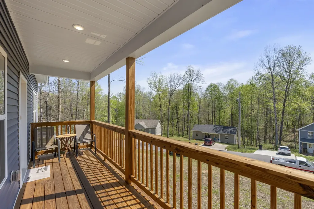 521 Lewis Lane Charlotte TN 37036