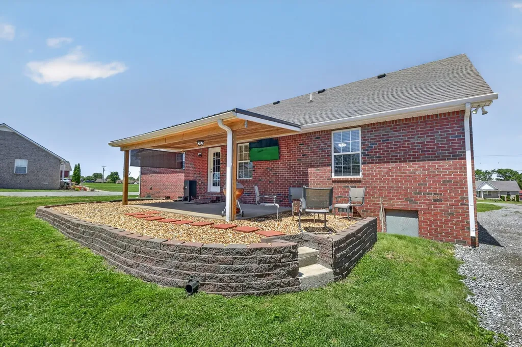 1014 Spire Way Drive Castalian Springs TN 37031