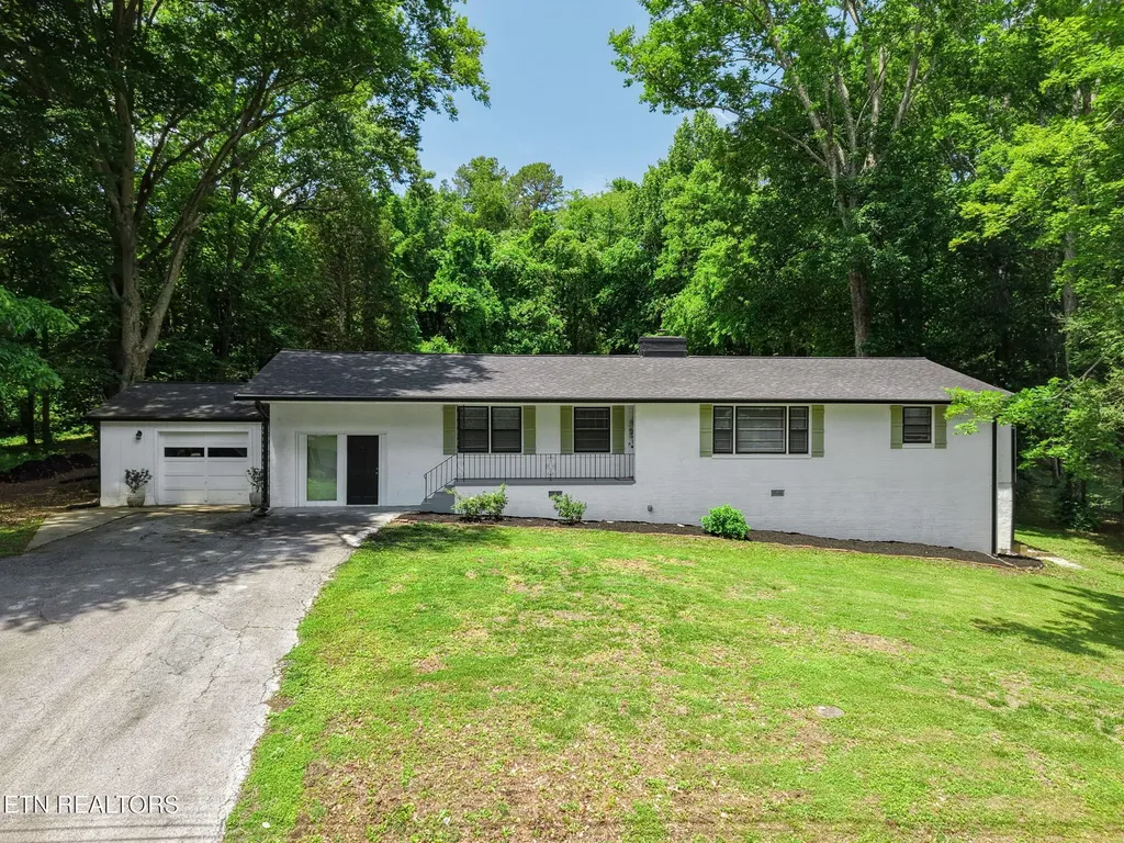 5821 Briercliff Road Knoxville TN 37918